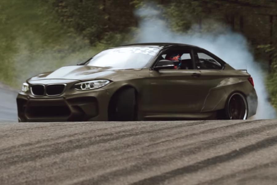 Самый крутой дрифт на bmw Самый крутой дрифт на bmw
