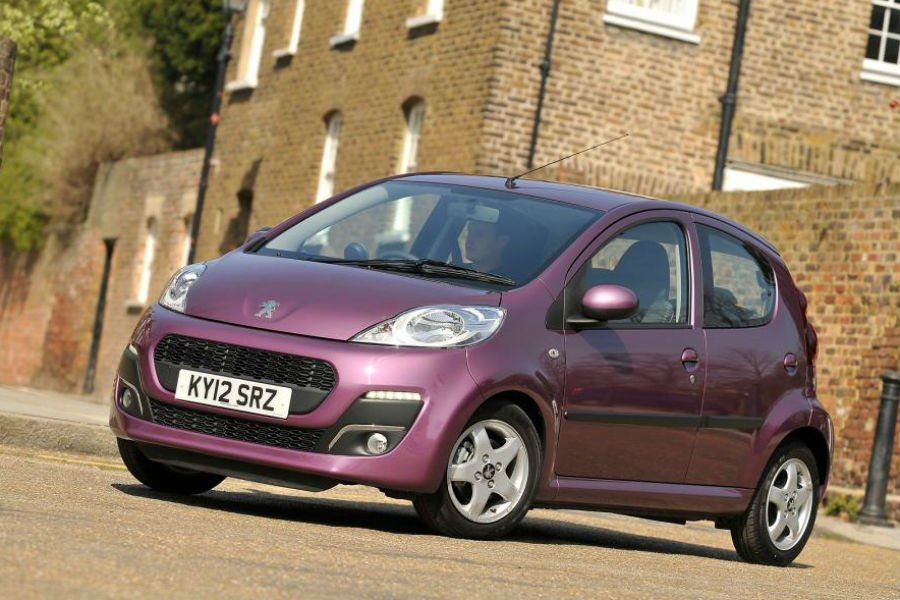 Citroen C1 E Peugeot 107 Confronto
