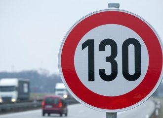 Ηχηρό «Όχι» στα όρια ταχύτητας της Autobahn