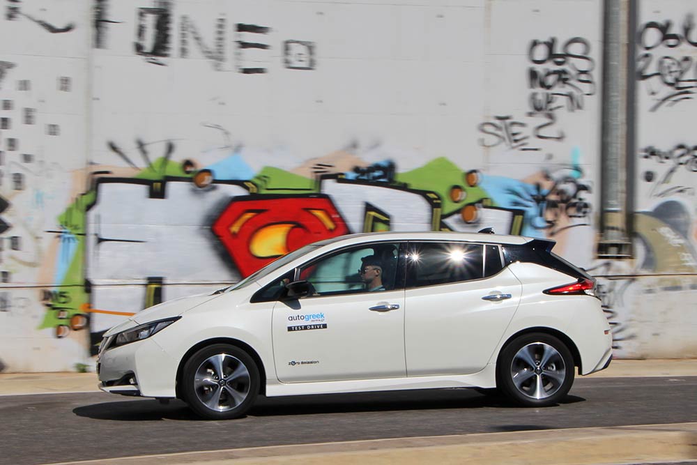  Nissan LEAF: Το μέλλον είναι εδώ!