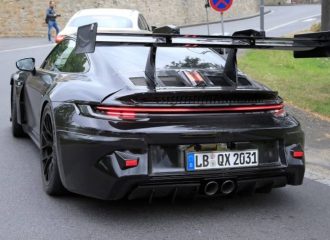 Φουλ της φτερούγας η νέα Porsche 911 GT3 RS