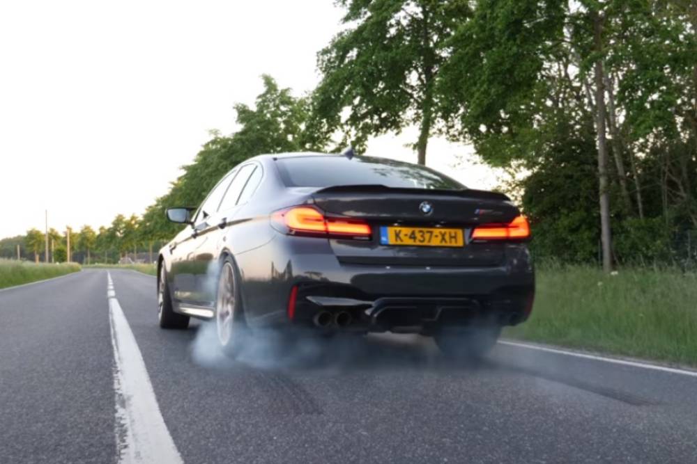«Κάψιμο» με BMW M5 CS στο 0-310 χλμ./ώρα (+video)