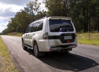 0-100 χλμ./ώρα με το Mitsubishi Pajero (+video)