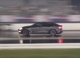 Ρεκόρ όλων των εποχών στο 400άρι από Tesla! (+video)