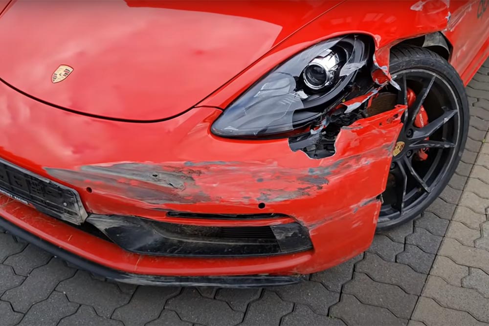 100.000 ευρώ για αυτή τη ζημιά σε Porsche Cayman;