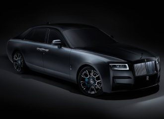 «Σκοτάδι» η νέα Rolls-Royce Ghost Black Badge