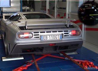 Bugatti EB110 ταρακουνάει τα ράουλα (+video)