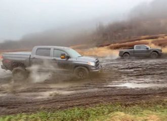 Λασπομαχίες με Toyota Tundra και Ford F-150 (+video)