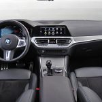 BMW-330e tablo