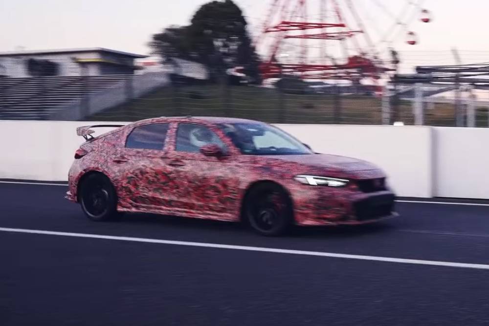 Το νέο Honda Civic Type R ορμάει στην πίστα (+video)