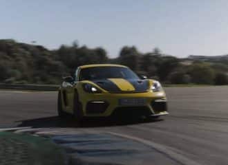 Υστερίες με την Porsche Cayman GT4 RS (+video)