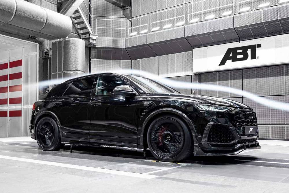 Audi RS Q8 by ABT βουτηγμένο στο ανθρακόνημα