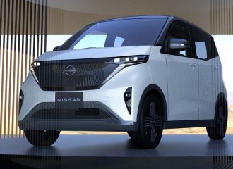 Μίνι ηλεκτρικό Nissan με 13.200 ευρώ (+video)