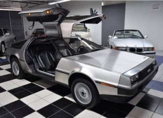 DeLorean βρίσκεται σε κλιματιζόμενο γκαράζ από το 1986!