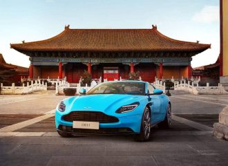 Οι Κινέζοι «μπήκαν» στην Aston Martin