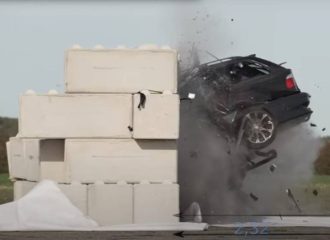Σοκάρει το crash test στα 150 χλμ./ώρα (+video)
