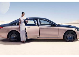 «Next Top Model» η Mercedes S-Class Haute Voiture