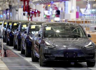 H Tesla σταμάτησε την παραγωγή στην Κίνα