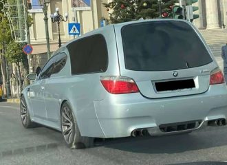 Ελληνική BMW M5 V10 σε νεκροφόρα!