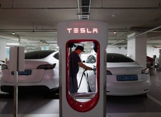 Πρόστιμο 2,2 εκατ. δολαρίων η Κορέα στην Tesla