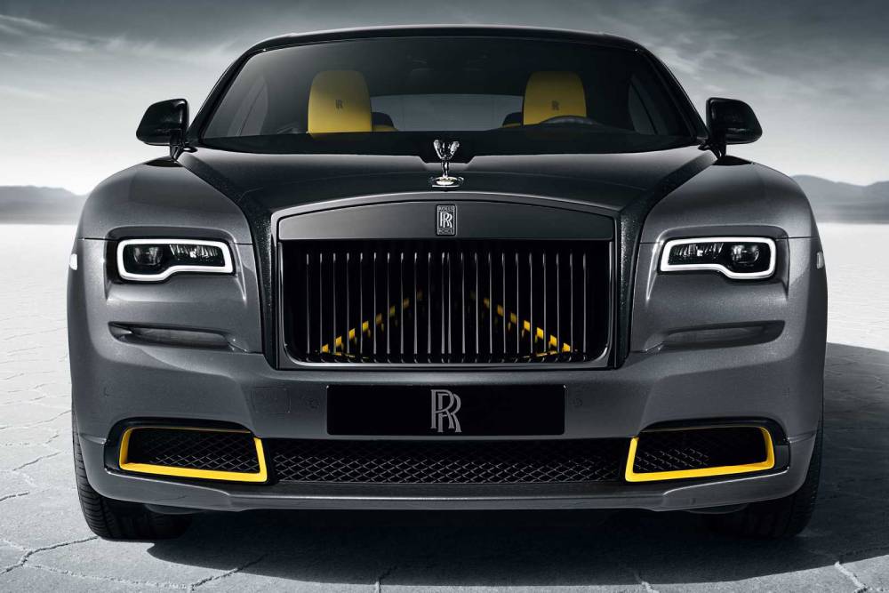 Η Rolls-Royce βάζει τα μαύρα κι αποχαιρετά τους V12