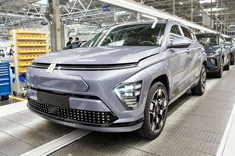Στην παραγωγή το νέο Hyundai Kona Electric (+επιδόσεις)