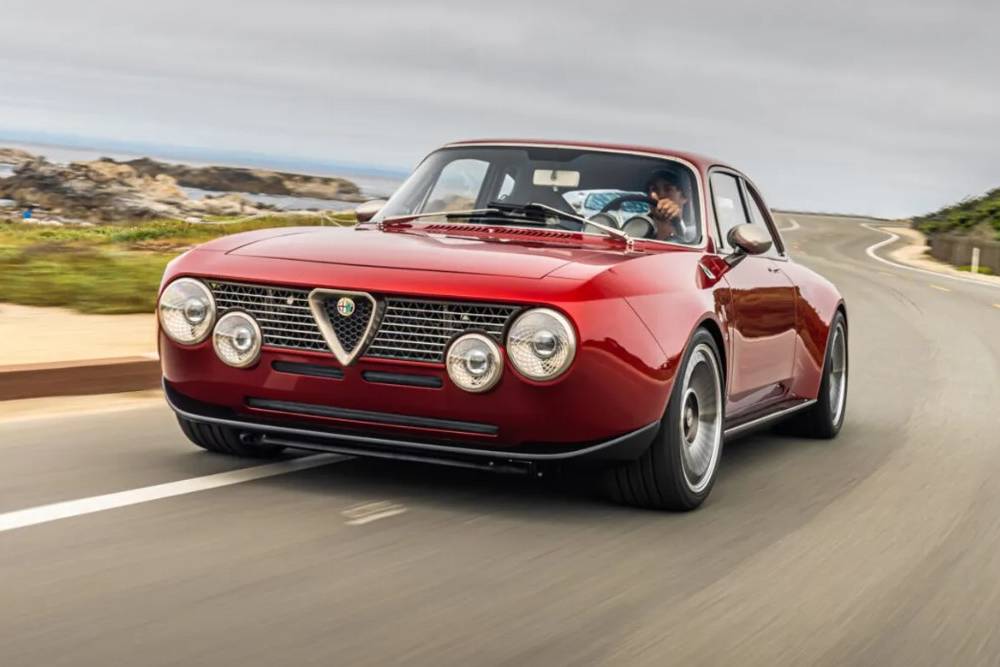 Ασύλληπτη Alfa Romeo GT Junior με V6 740 ίππων!
