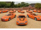 Οι Aston Martin του '10 βουτάνε στο πορτοκαλί