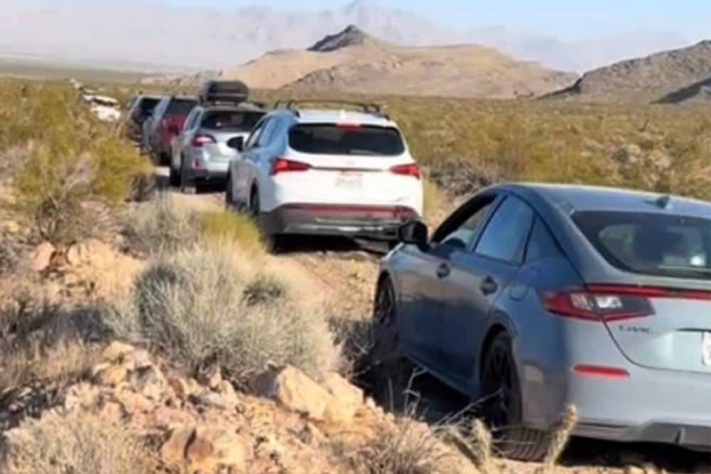 To Google Maps έστειλε οδηγούς στην έρημο! (+video)